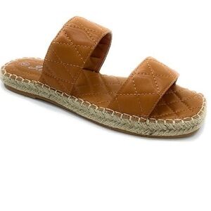NIB-Tan Quilted Platform Faux-Leather Espadrille Slides